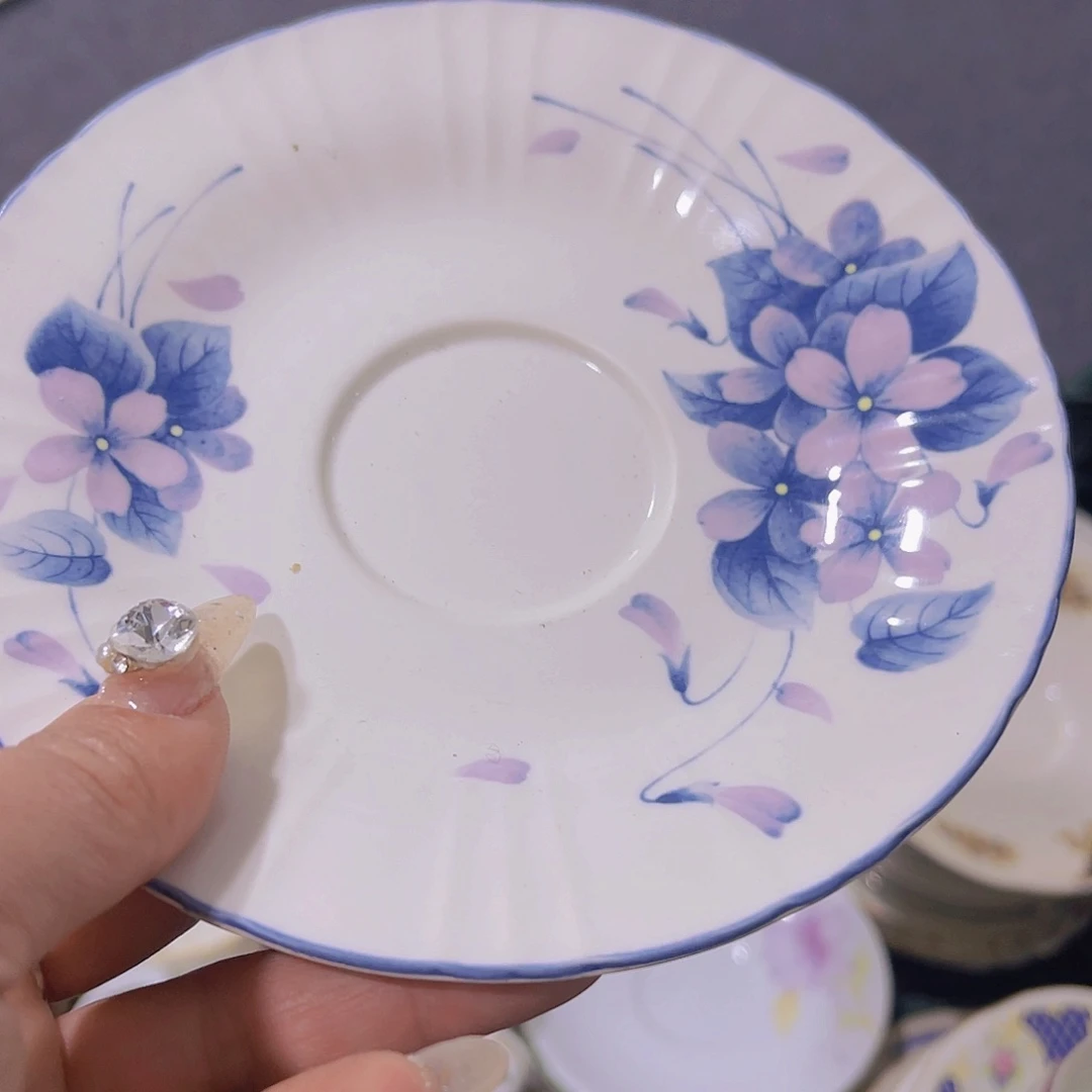 瓷片W****n你的孩子还小嘛哈啊