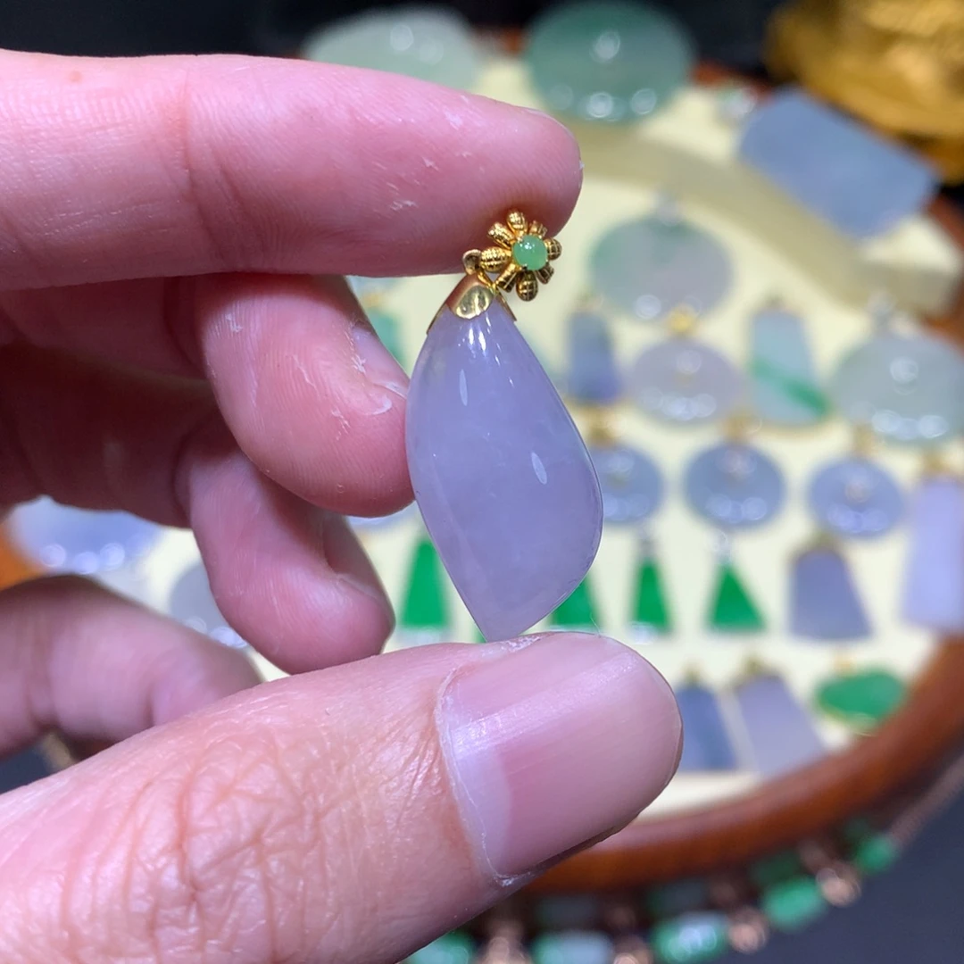 翡翠吊坠(不含链)18K金镶嵌
