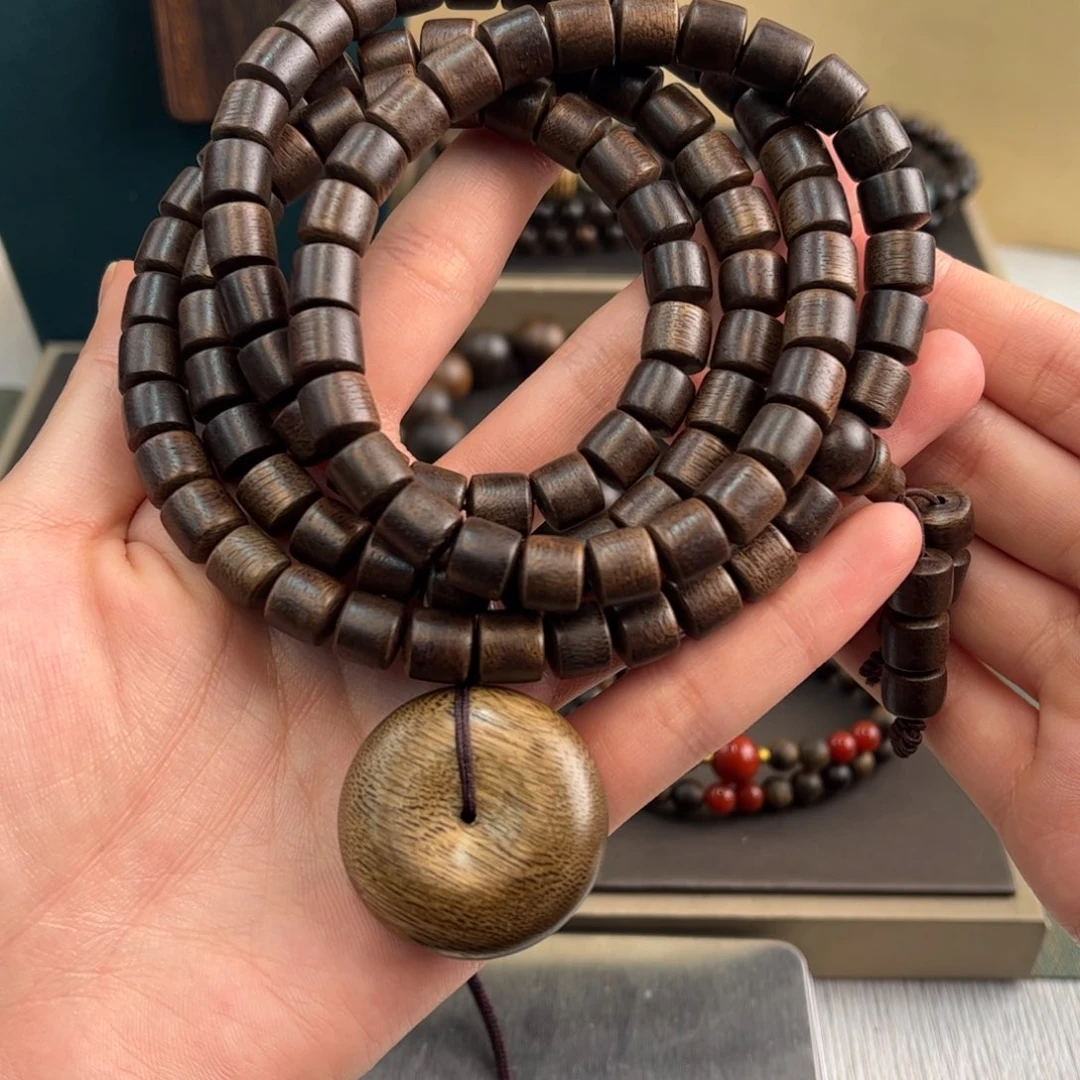 吊坠沉香木越南芽庄平安扣