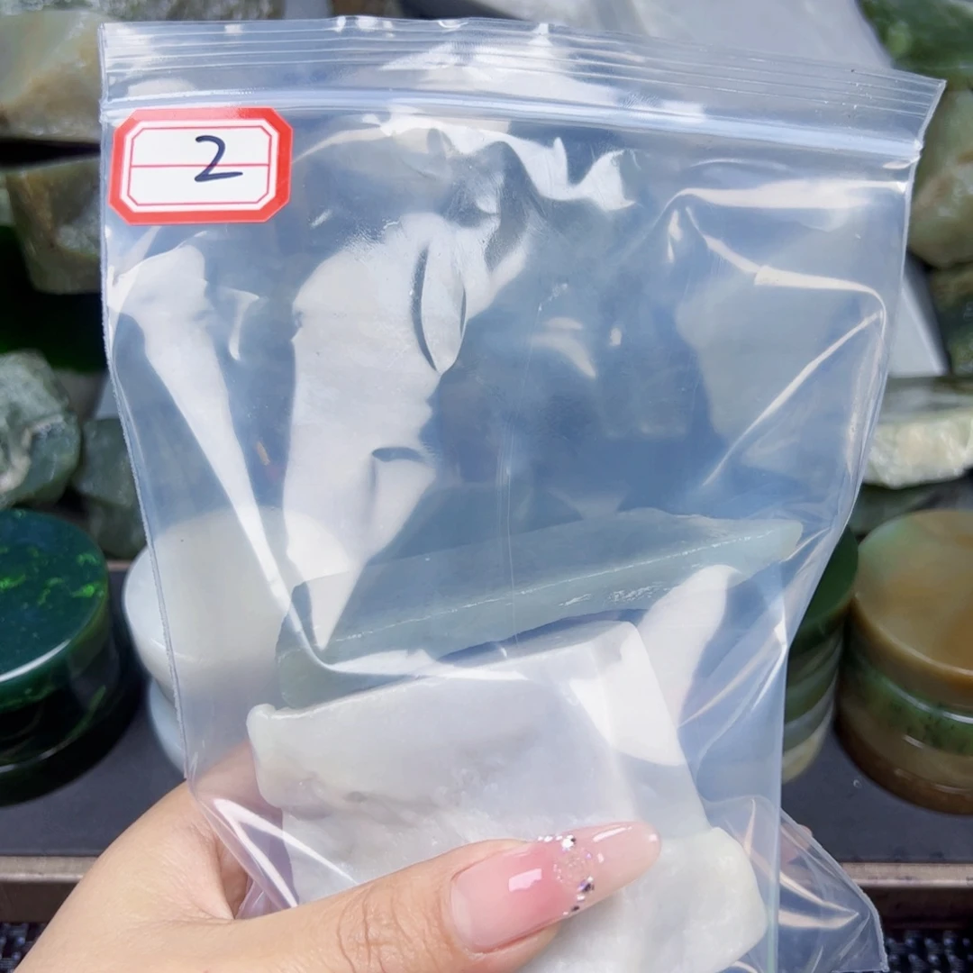 和田玉和田玉边角料未镶嵌