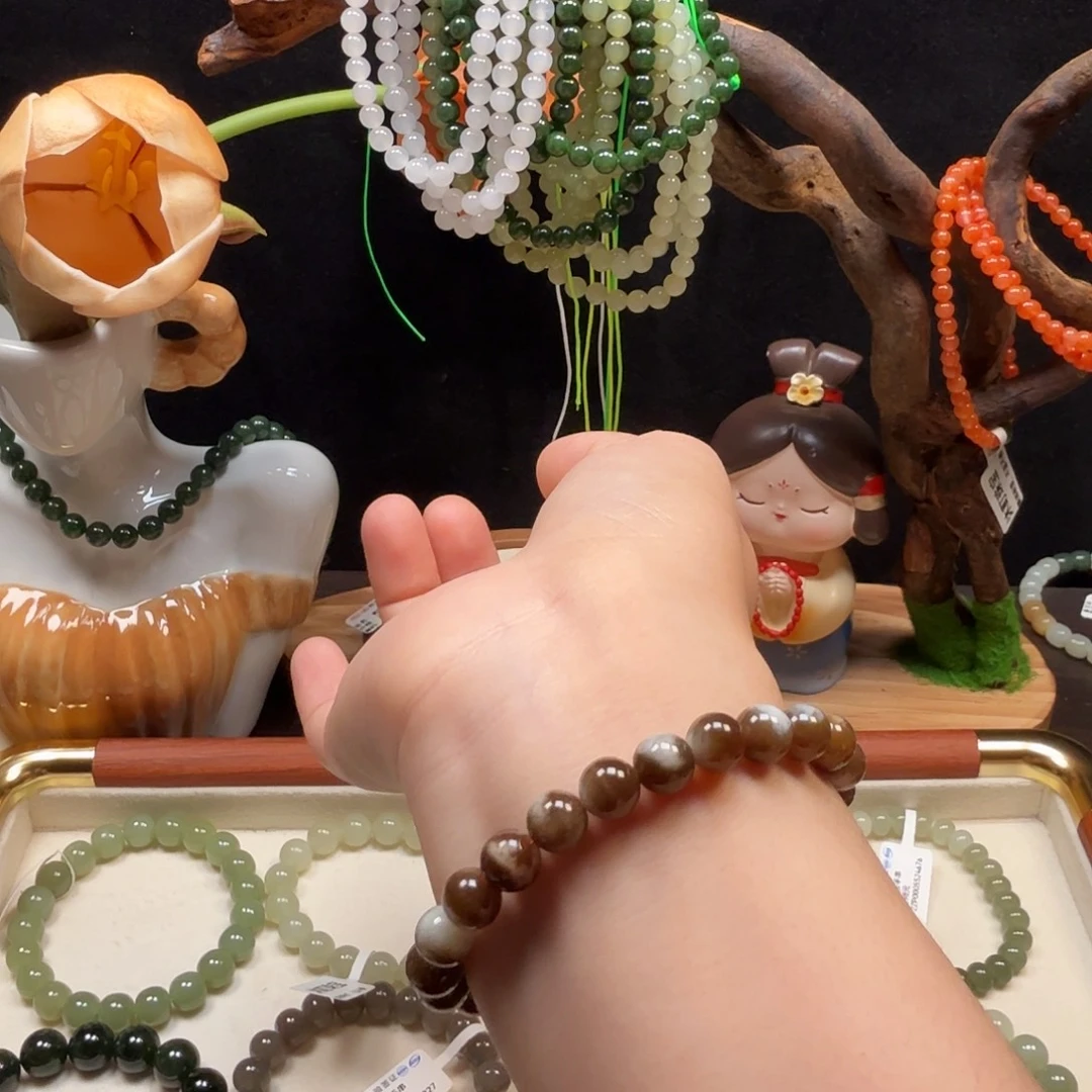 和田玉未镶嵌手串