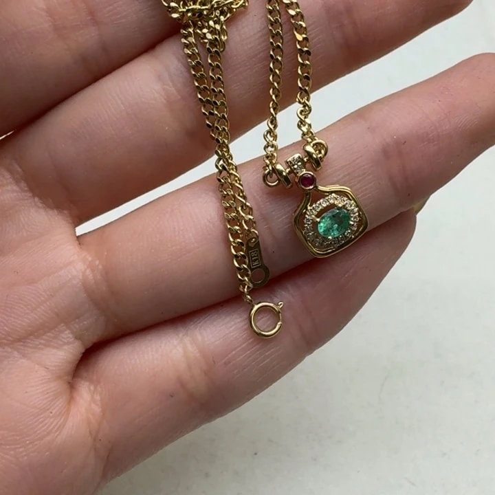 颈饰未镶嵌祖母绿