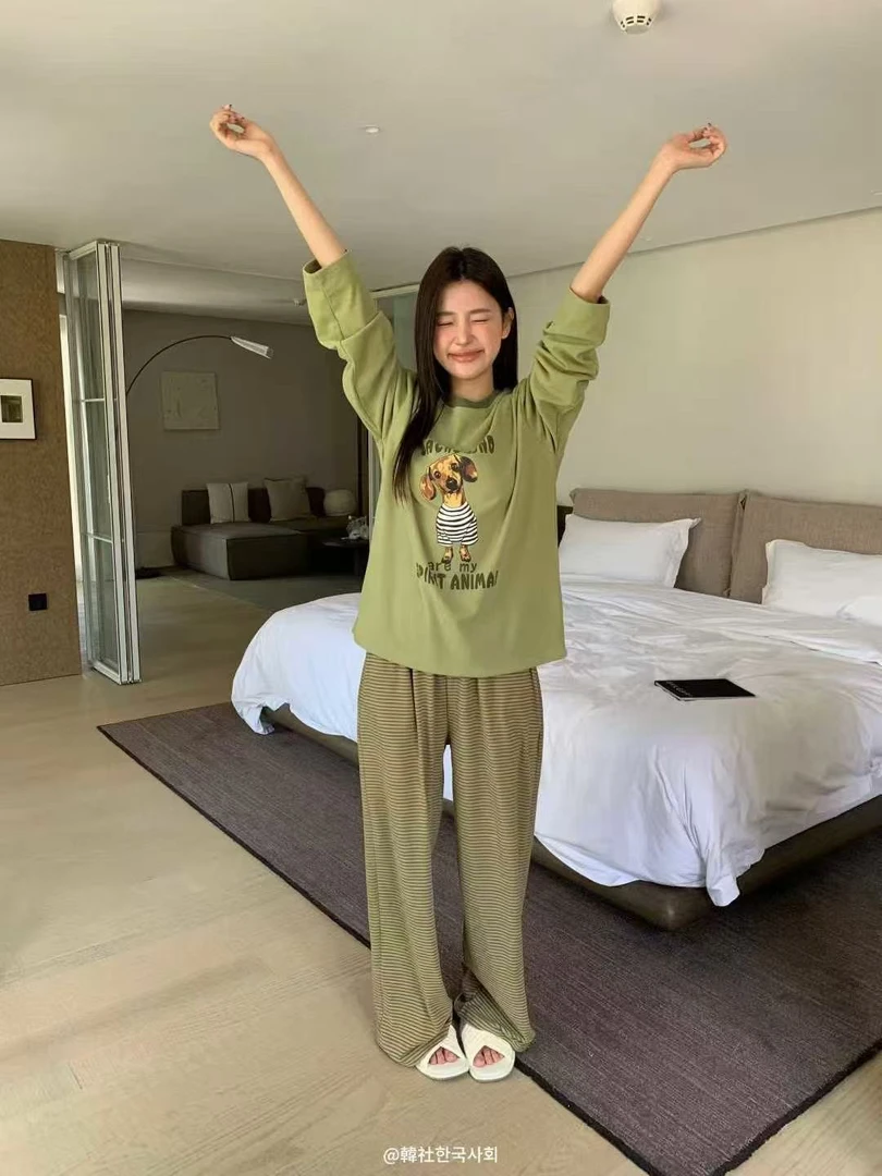 2571韩社秋冬季新款时尚卡通印花睡衣外穿家居服套装女