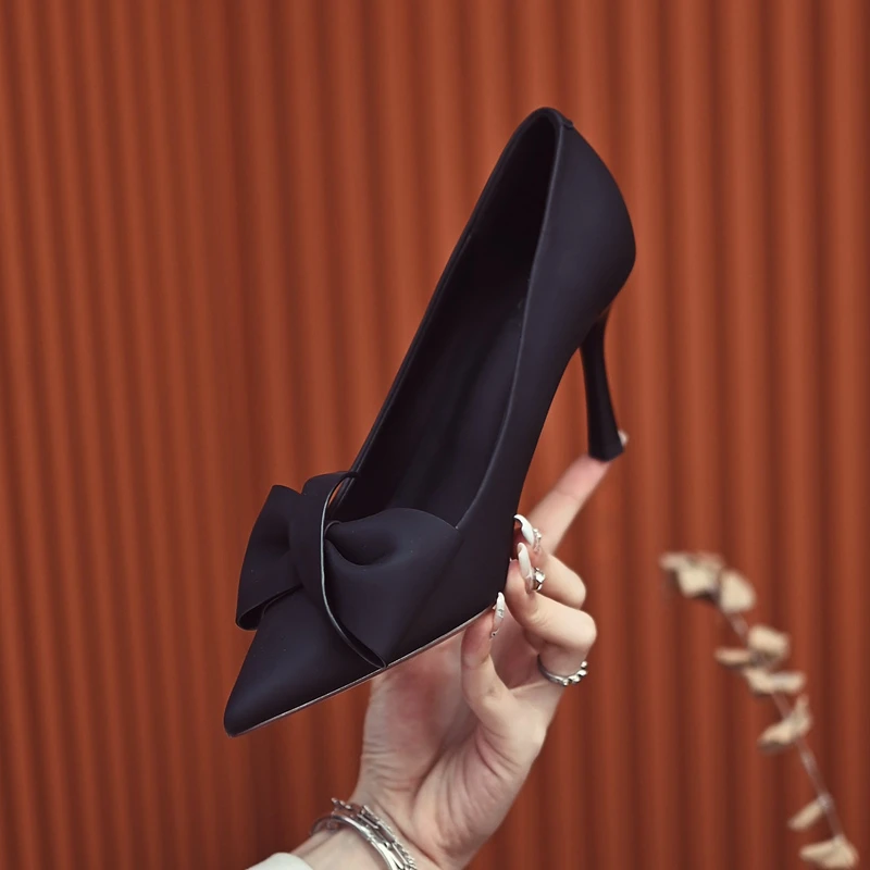 名媛法式宴会鞋女尖头蝴蝶结浅口单鞋2025春秋新款细跟软底高跟鞋