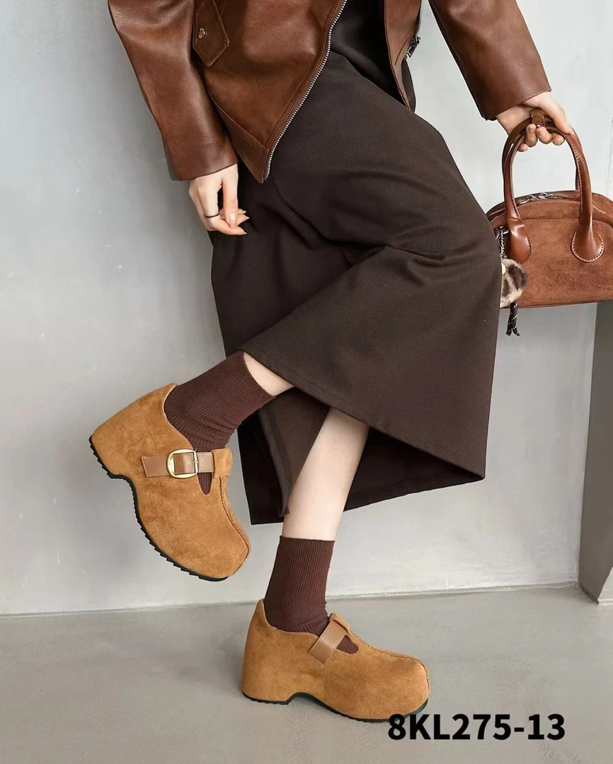 女人阁（鞋）秋季时尚百搭新款圆头慵懒内增高女鞋