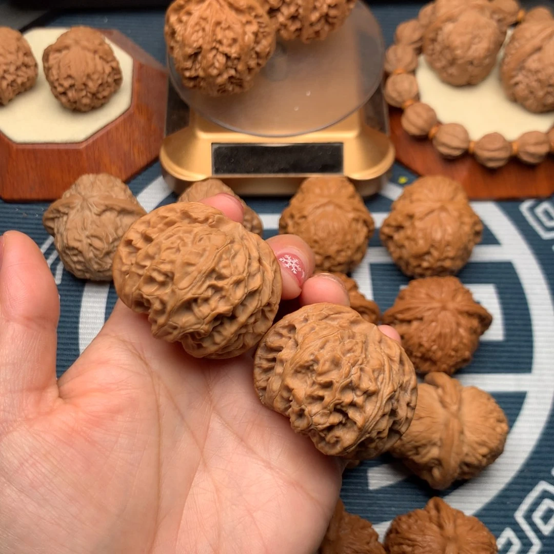 明***泉文玩核桃把件苹果园44