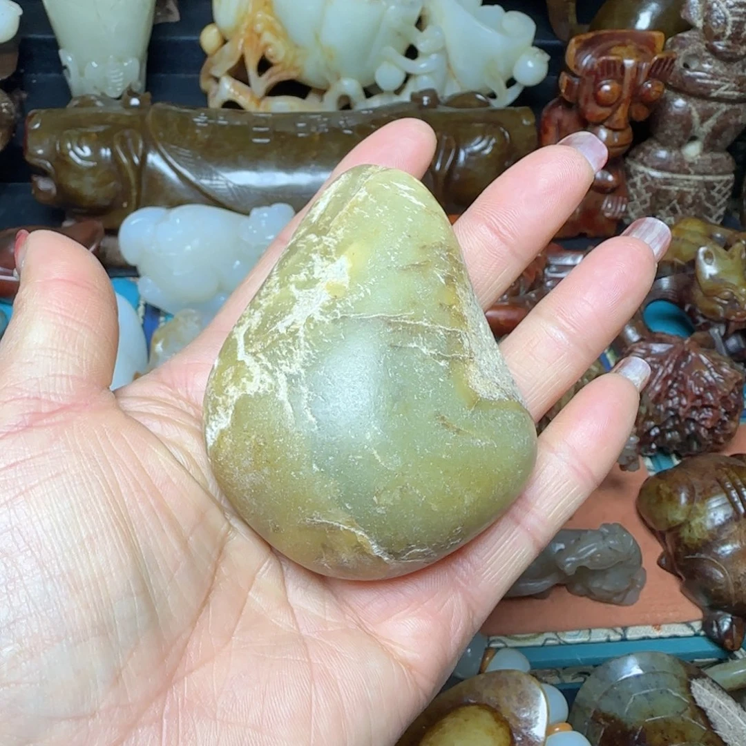 和田玉原石未镶嵌