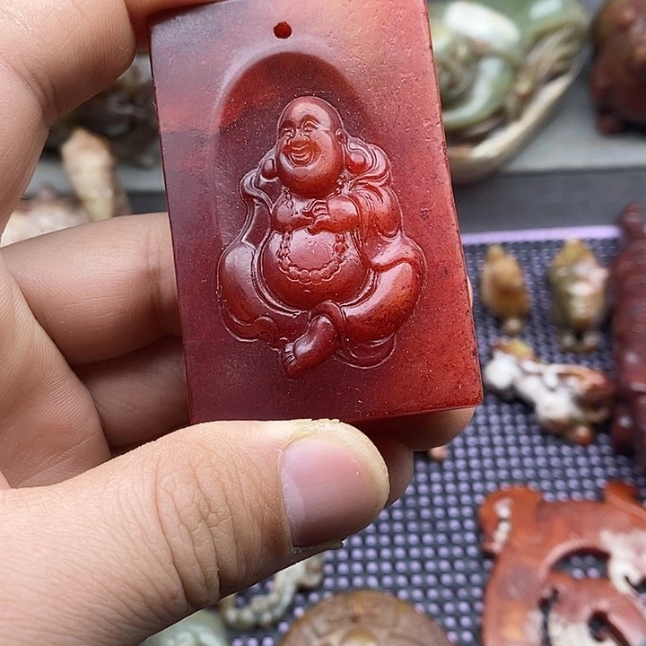 未镶嵌蛇纹石玉颈饰