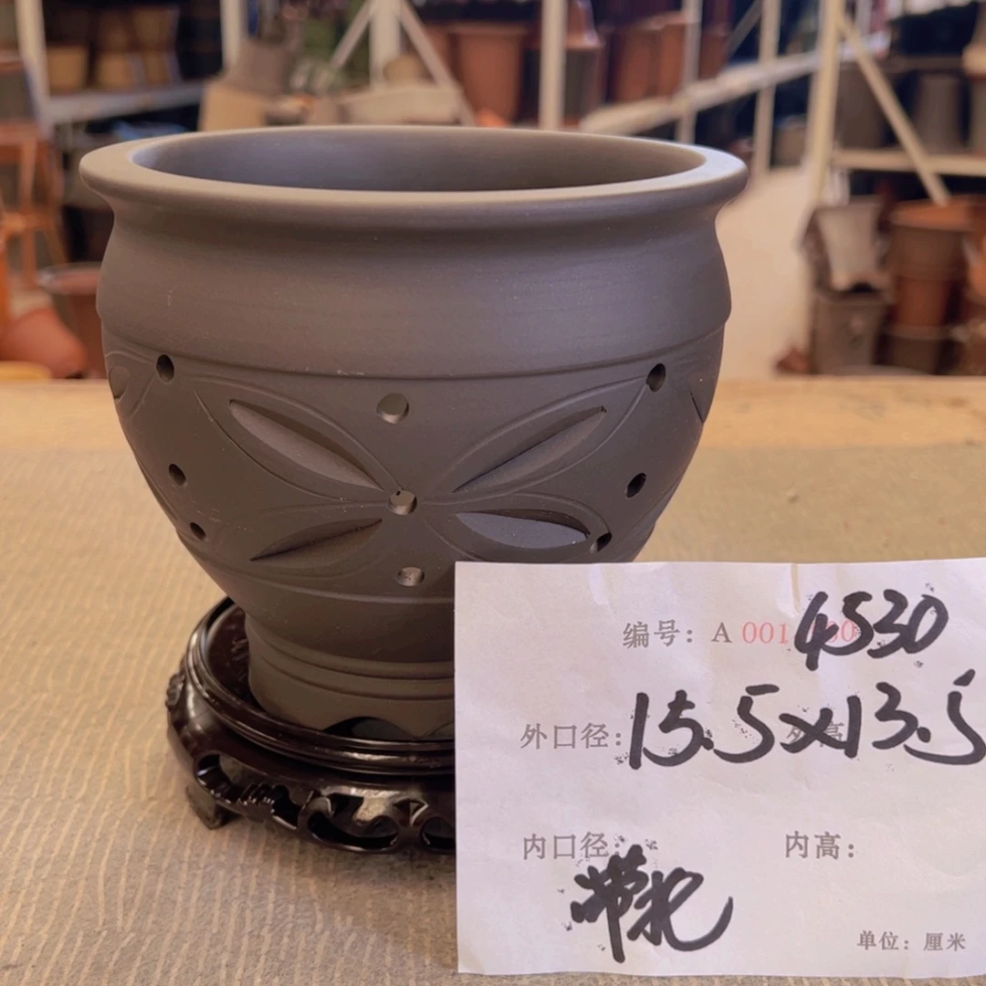 紫砂花盆紫砂花盆