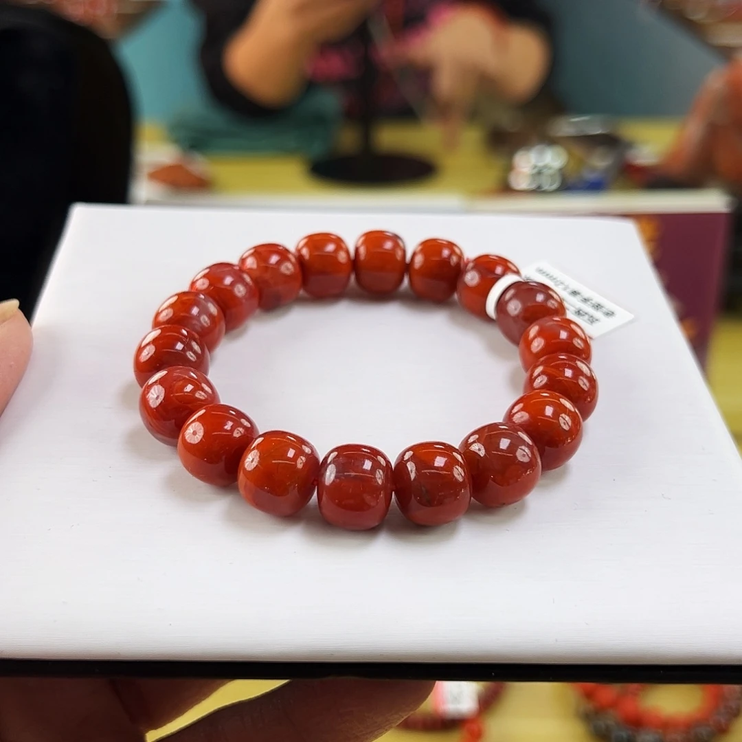 南红玛瑙未镶嵌买牛血瓦西南红