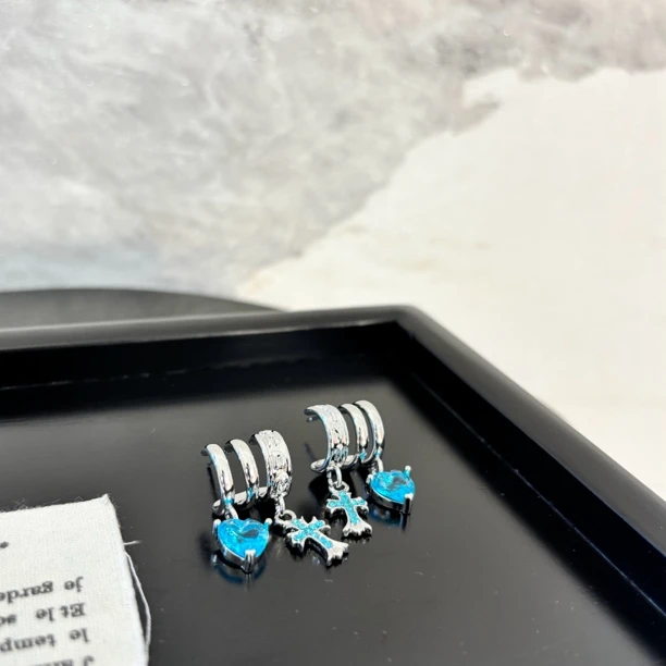 铜合金合成锆石耳饰 一排蓝爱心十字耳环EH3244