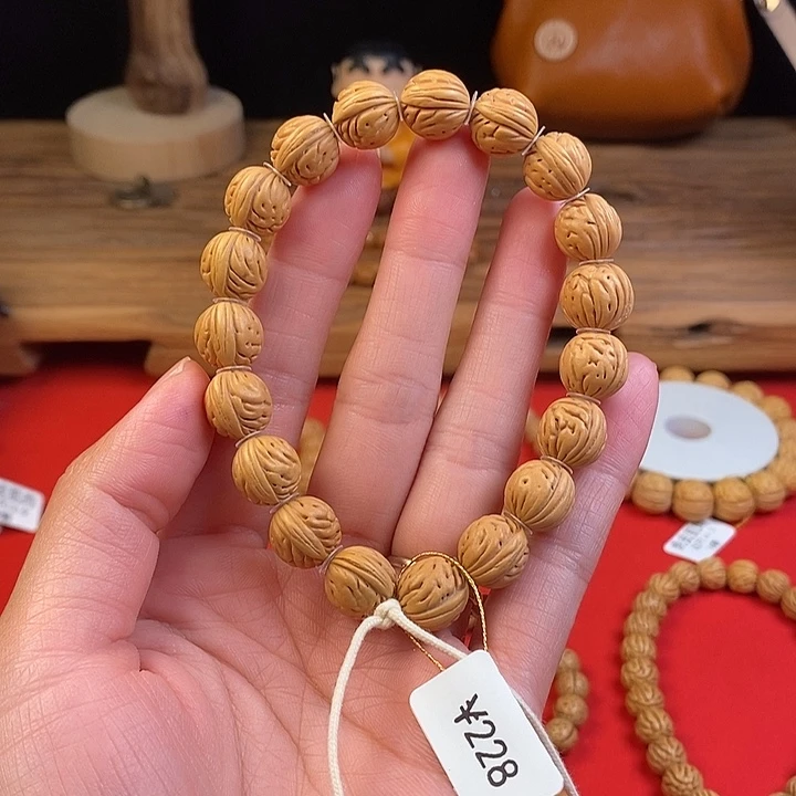 手串桃核盘龙12.5（抛光）
