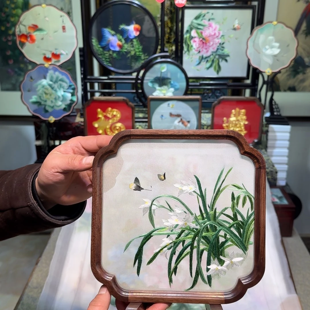 刺绣刺绣工艺精湛