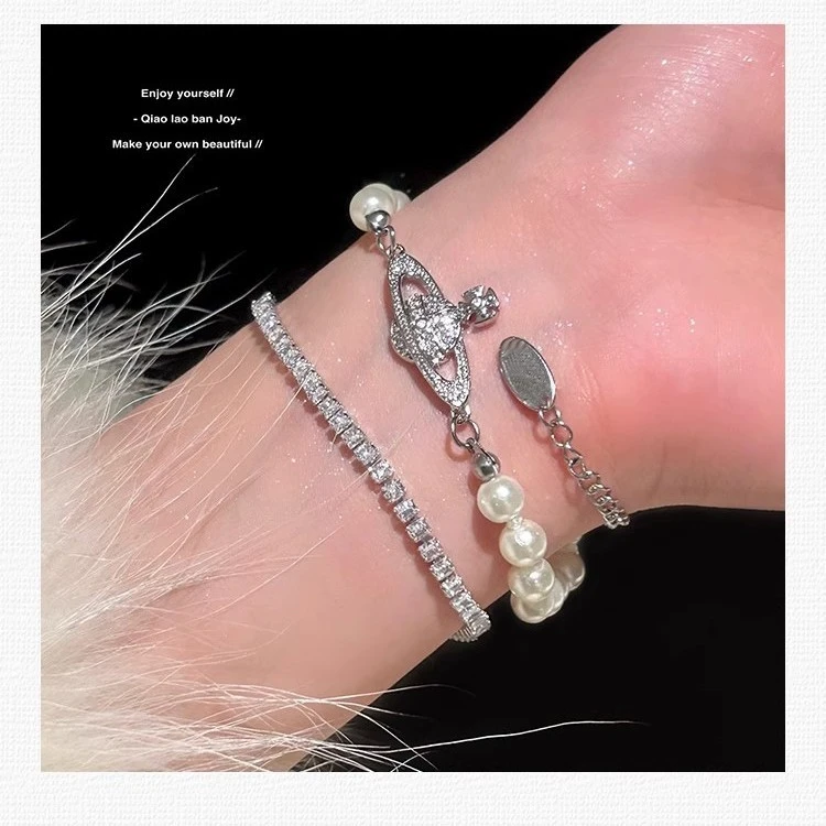 热卖土星别针珍珠手链法式轻奢高级感创意网红同款手饰