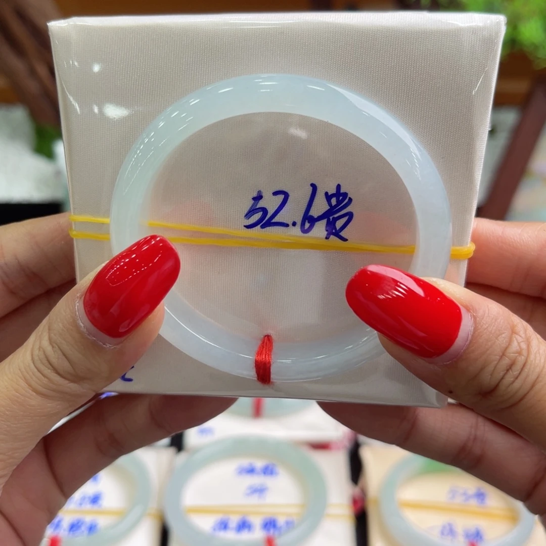 翡翠未镶嵌手镯缅甸