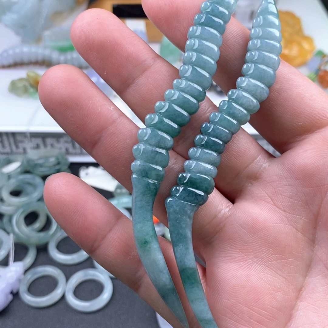 翡翠未镶嵌吊坠(赠链)天然翡翠冬虫夏草