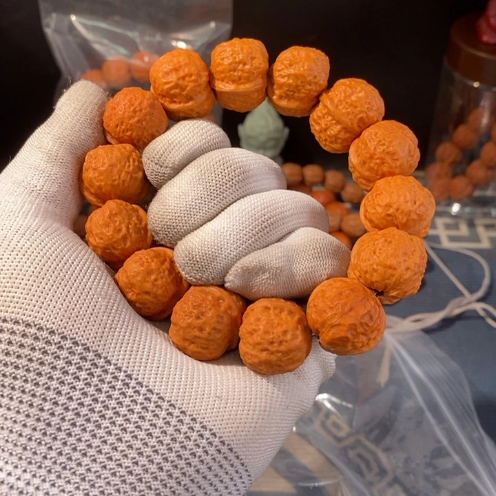 文玩核桃手串……63