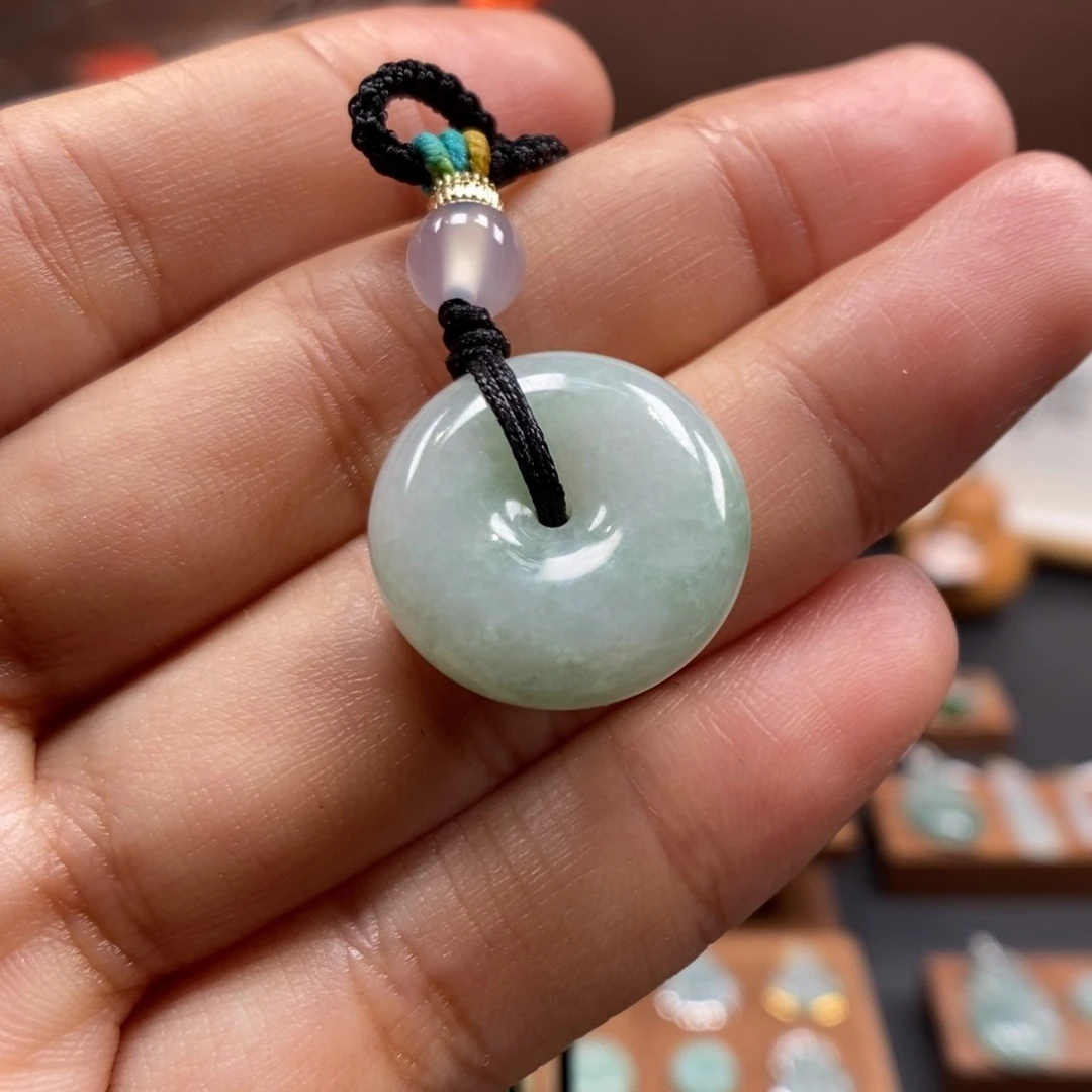 【闪购商品】颈饰未镶嵌翡翠1