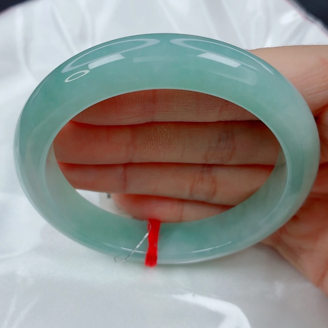 翡翠未镶嵌手镯56.8正圈，湖水蓝，水头好，细纹，010