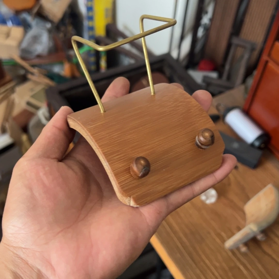 竹子铜手机架子上找你