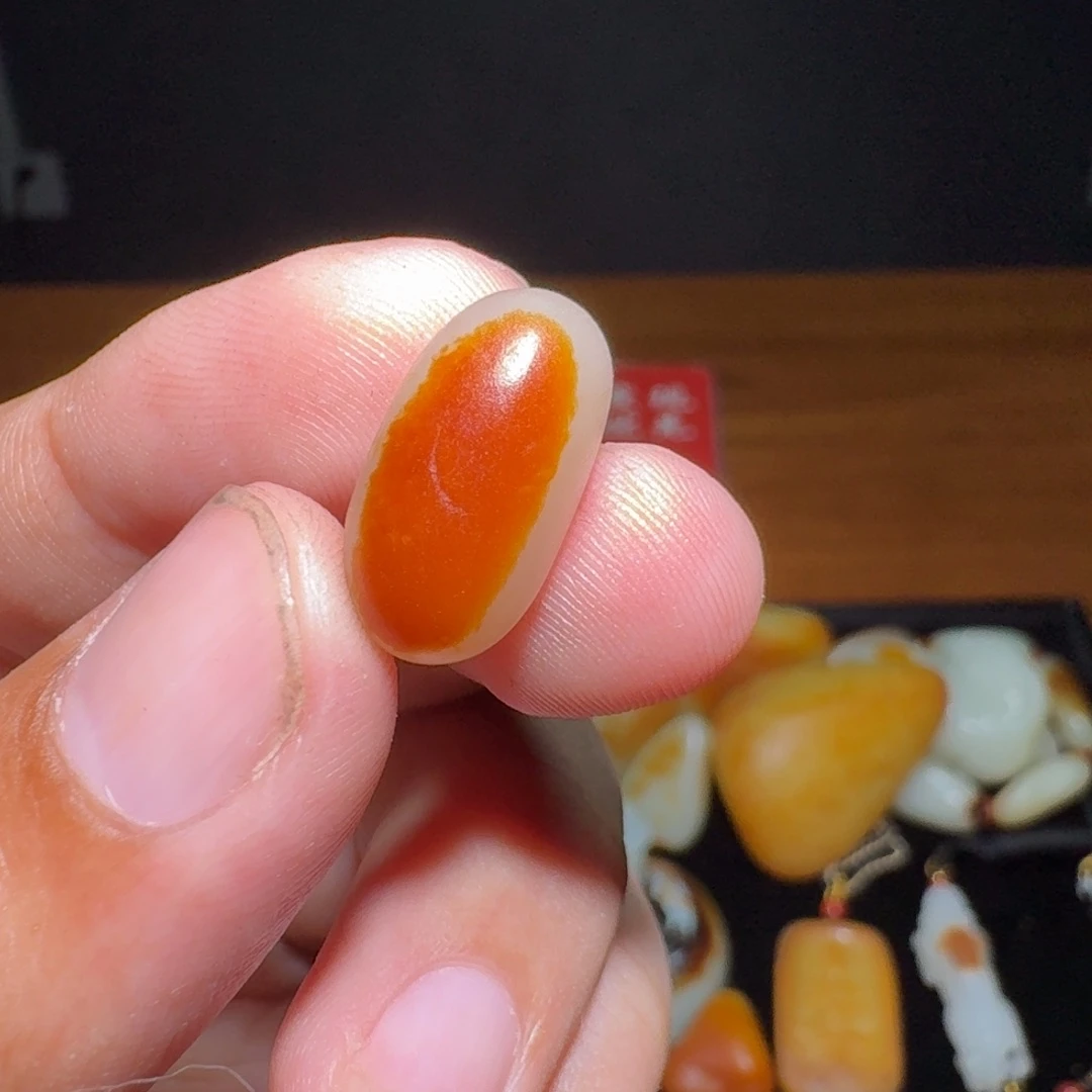 和田玉未镶嵌颈饰吉**泽
