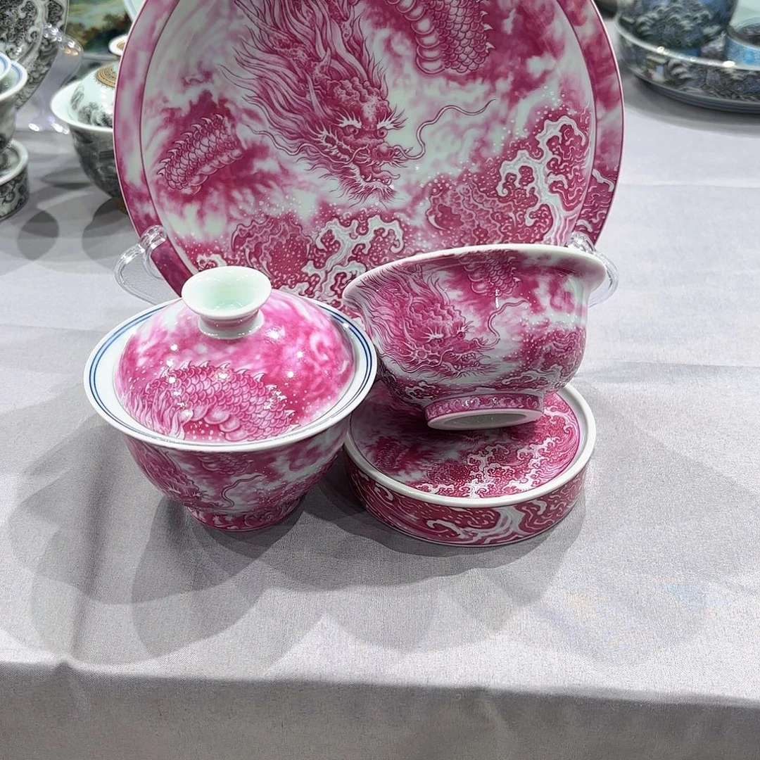 瓷片景德镇瓷器精品陈列
