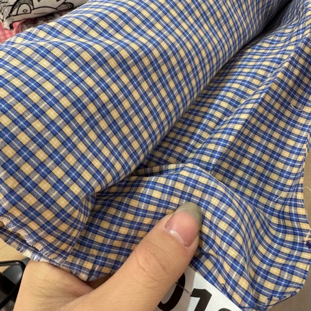 12  纯棉色织小格子面料3米价