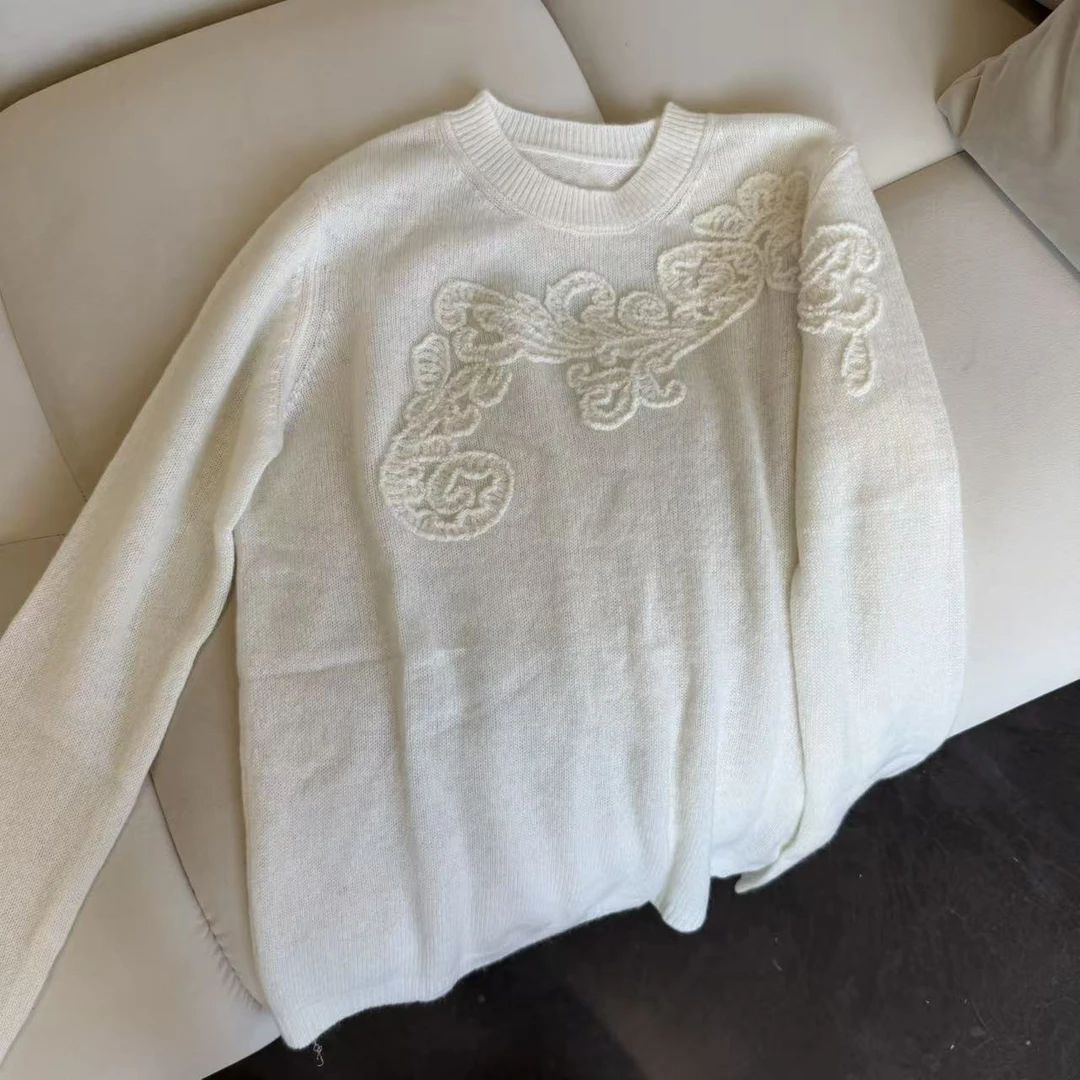 【百分百山羊绒】252411秋冬重工立体刺绣花朵款圆领羊绒衫时尚百搭