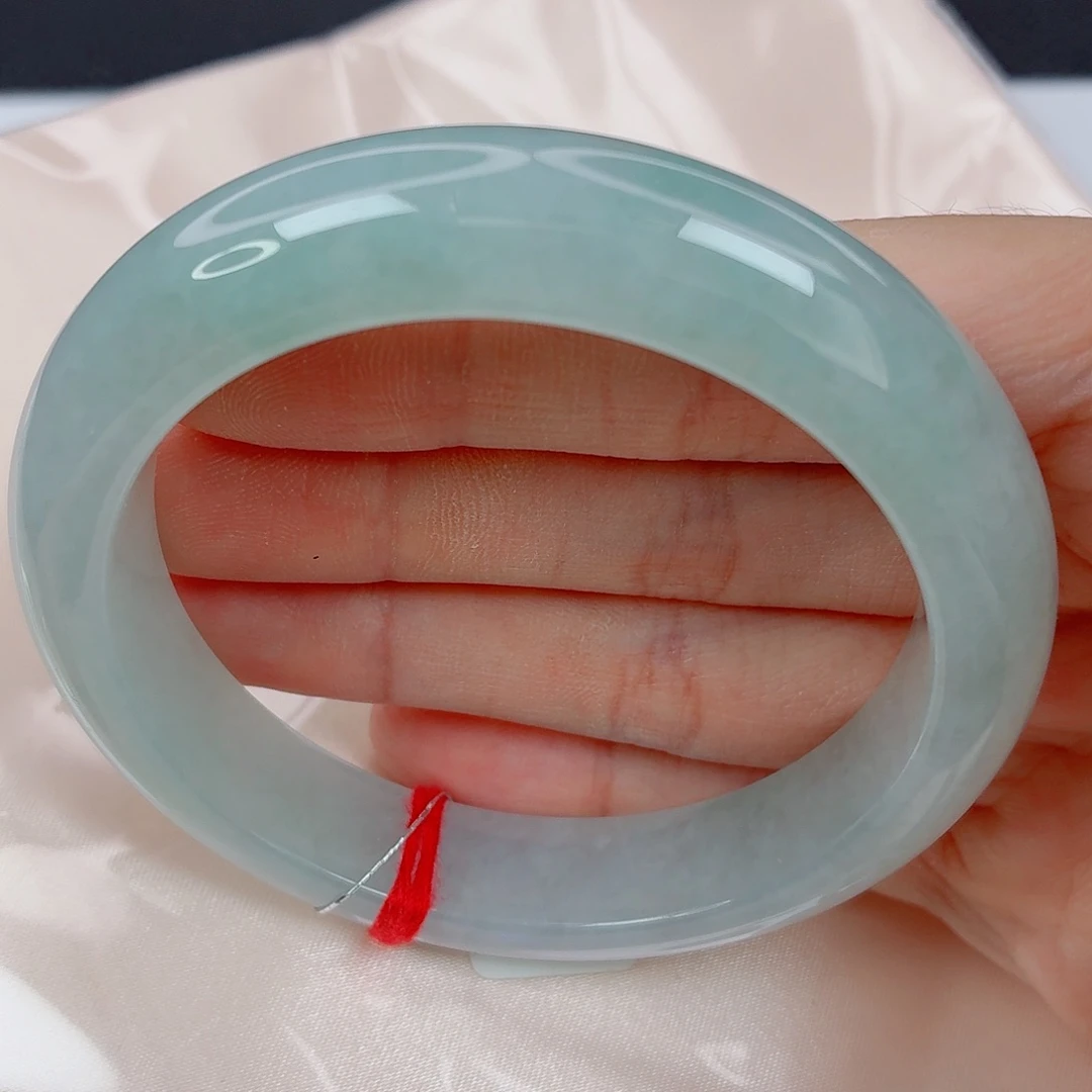 翡翠未镶嵌手镯57.5正圈，淡蓝水头好，05