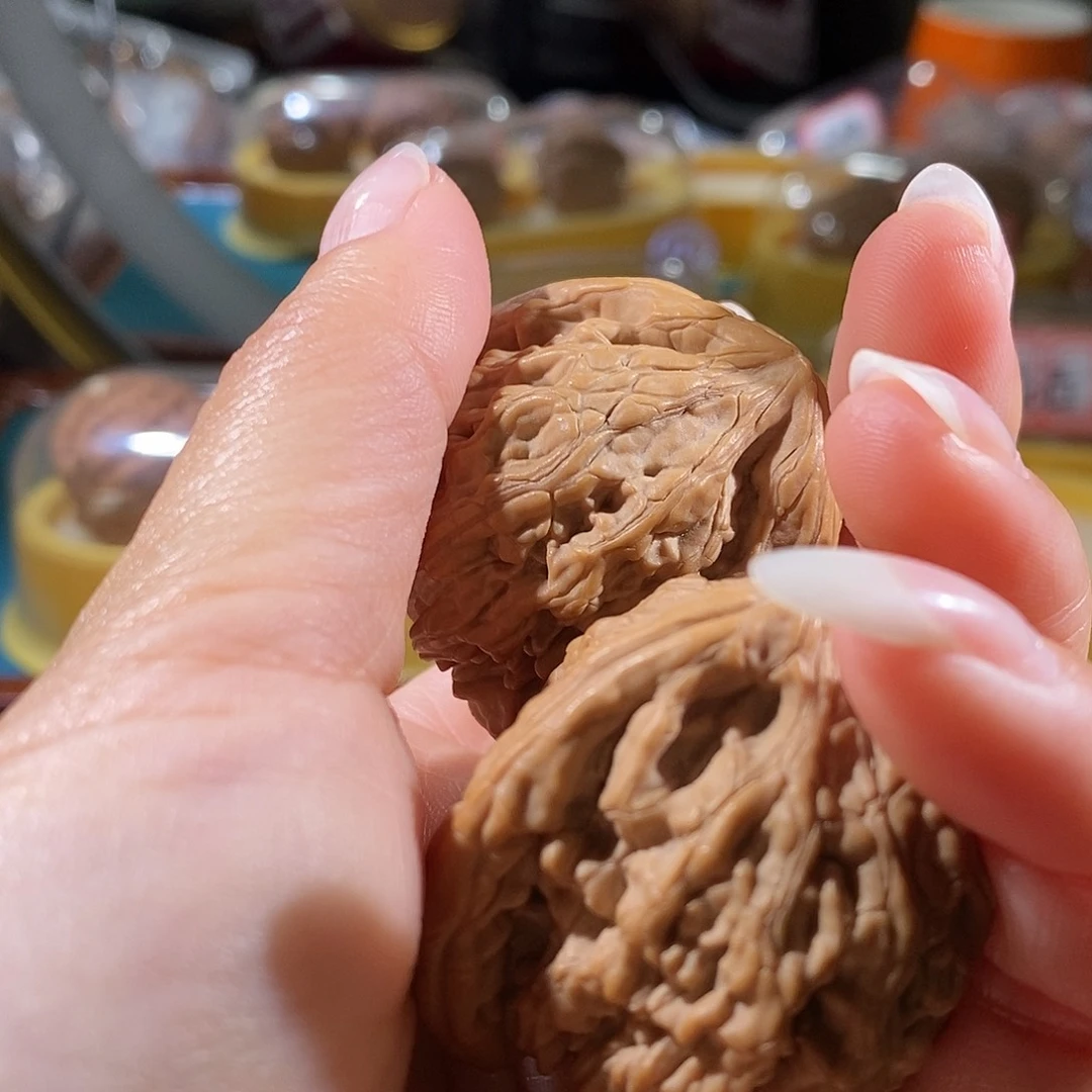 文玩核桃吊坠人**茶虎头王