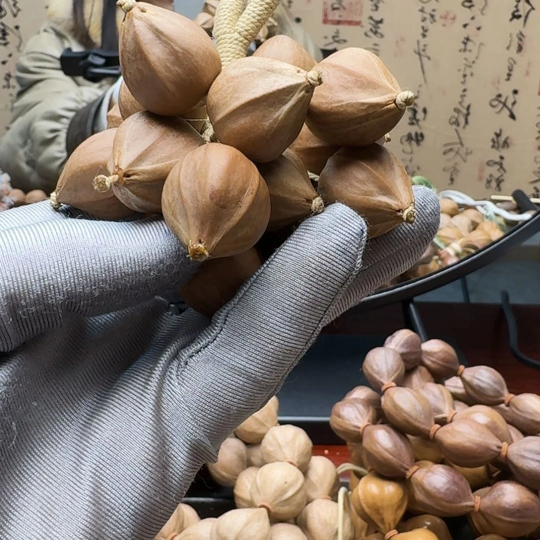 磊***手串橄榄核铁三角