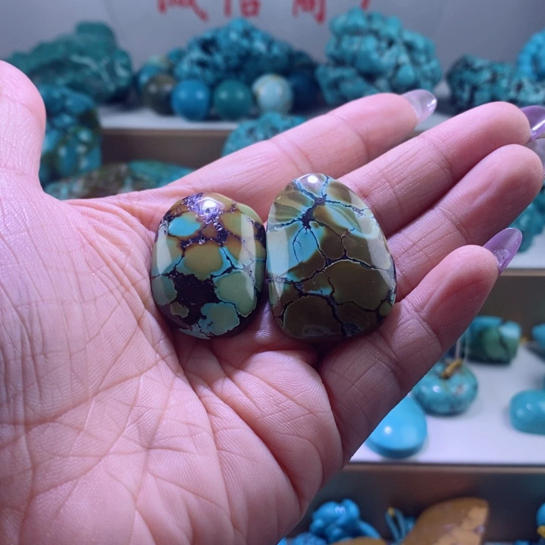 高瓷水波纹特色随型牌一对
