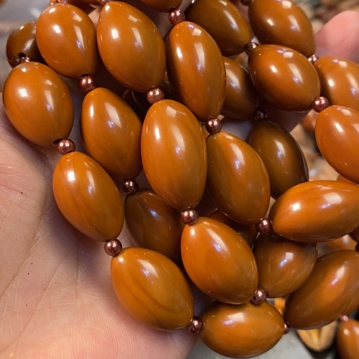 香榧木素珠长串红红