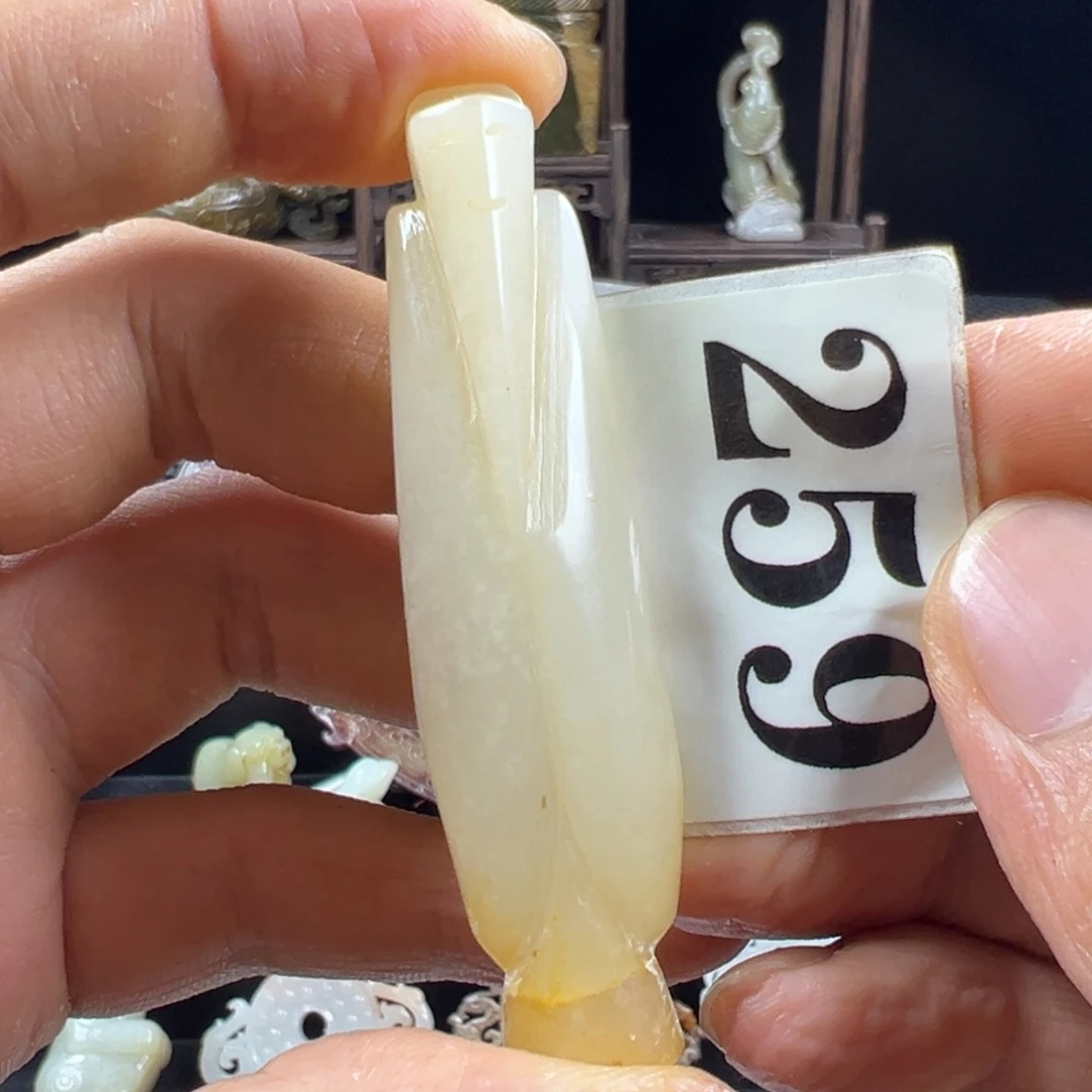 未镶嵌和田玉挂件