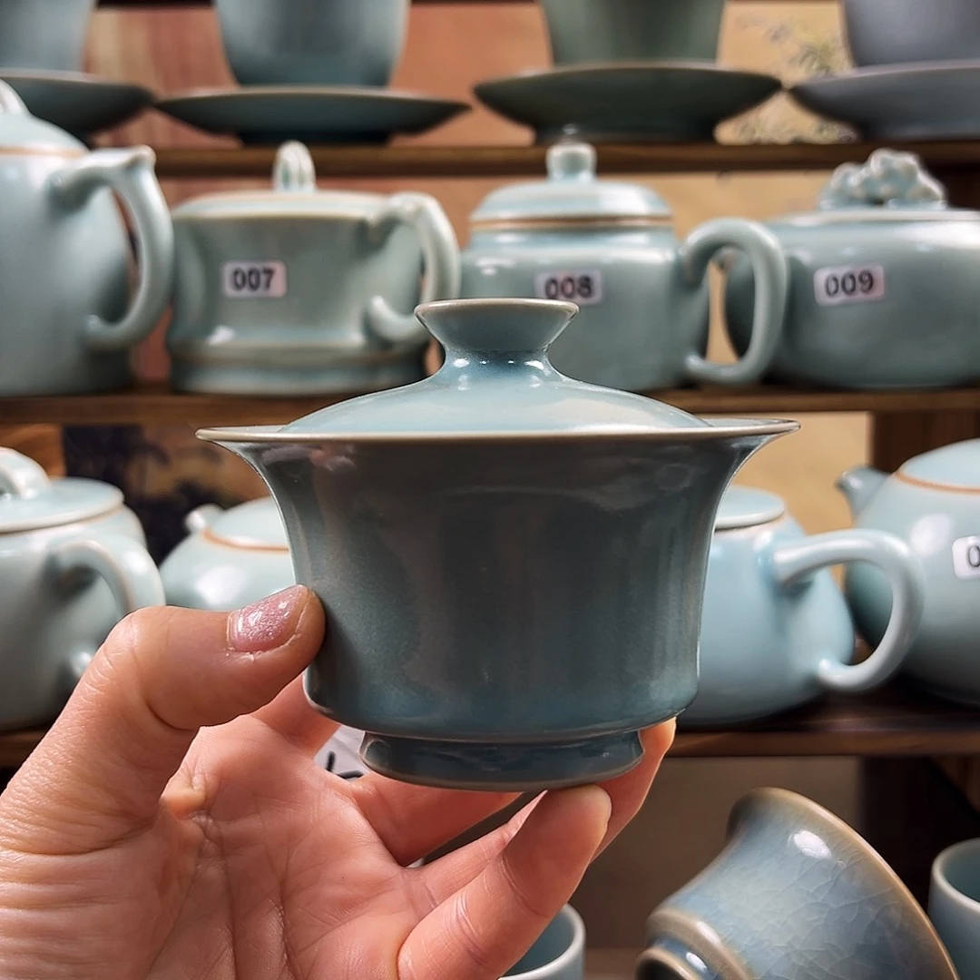 仿古釉两才马蹄盖碗