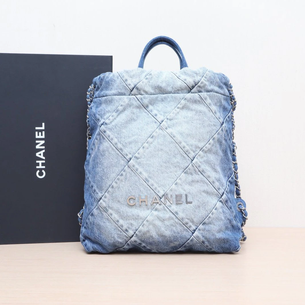 99新 Chanel/香奈儿 小花柳 22Bag 双肩包 小号牛仔蓝 芯片开