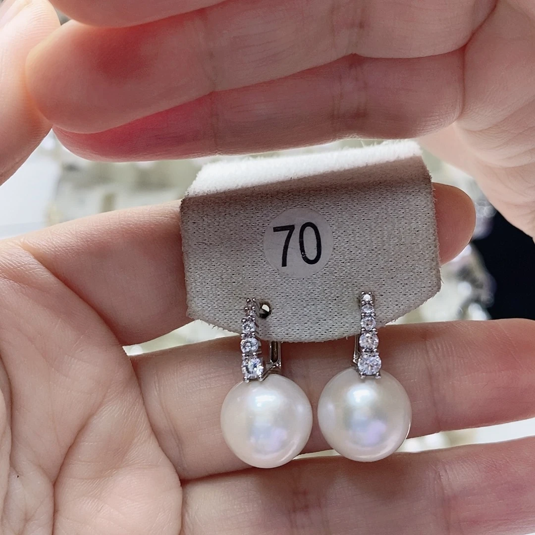 淡水珍珠银S925镶嵌耳饰