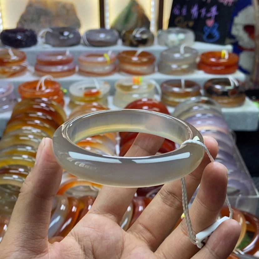 【闪购商品】手镯玛瑙/玉髓合金
