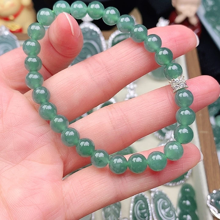 颈饰未镶嵌翡翠吊坠