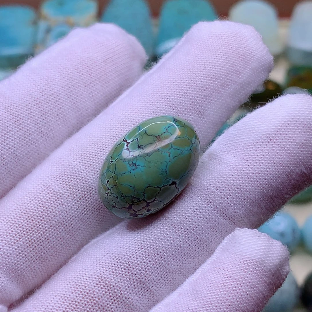 绿松石颈饰未镶嵌