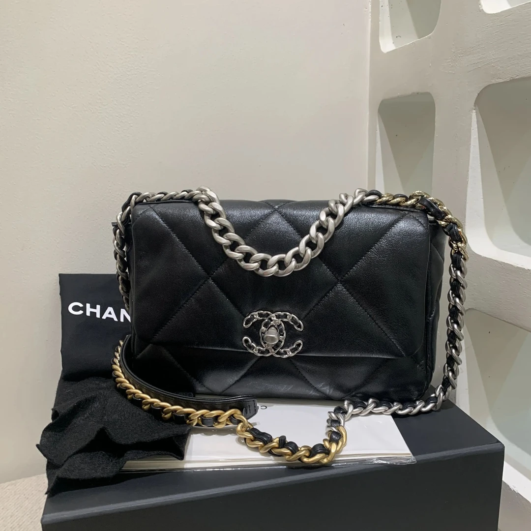 99新 Chanel/香奈儿 Chanel小号黑银19bag 羊皮 NE441319
