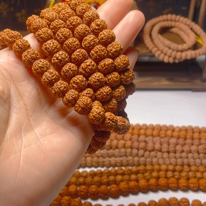 在***3金刚菩提手串蜂王1.0