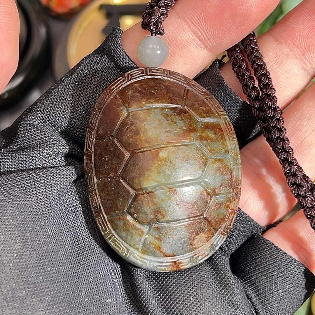 和田玉未镶嵌把件新疆原石皮青花富甲天下52.8g