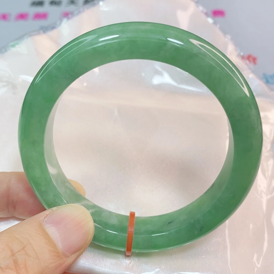 翡翠手镯未镶嵌55.4圈口正圈