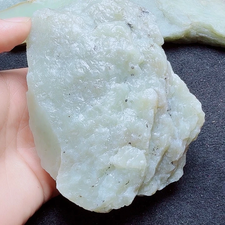 未镶嵌和田玉（糖玉）珠宝半成品