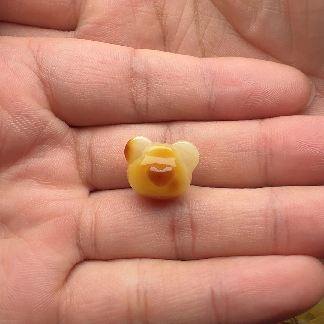 蜜蜡未镶嵌颈饰熊头（打孔不退换）