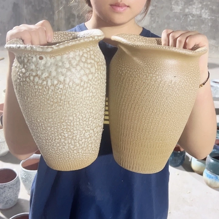 高度26厘米口18厘米