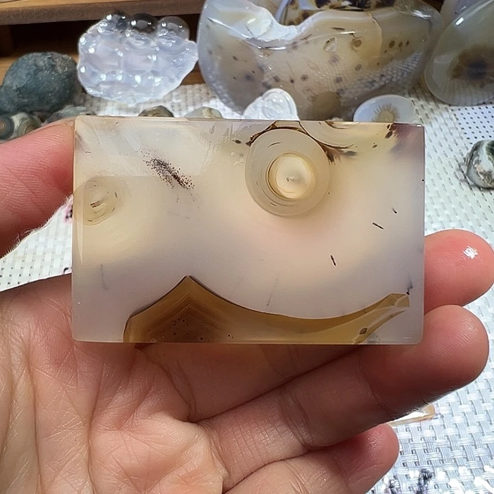 玛瑙/玉髓未镶嵌颈饰