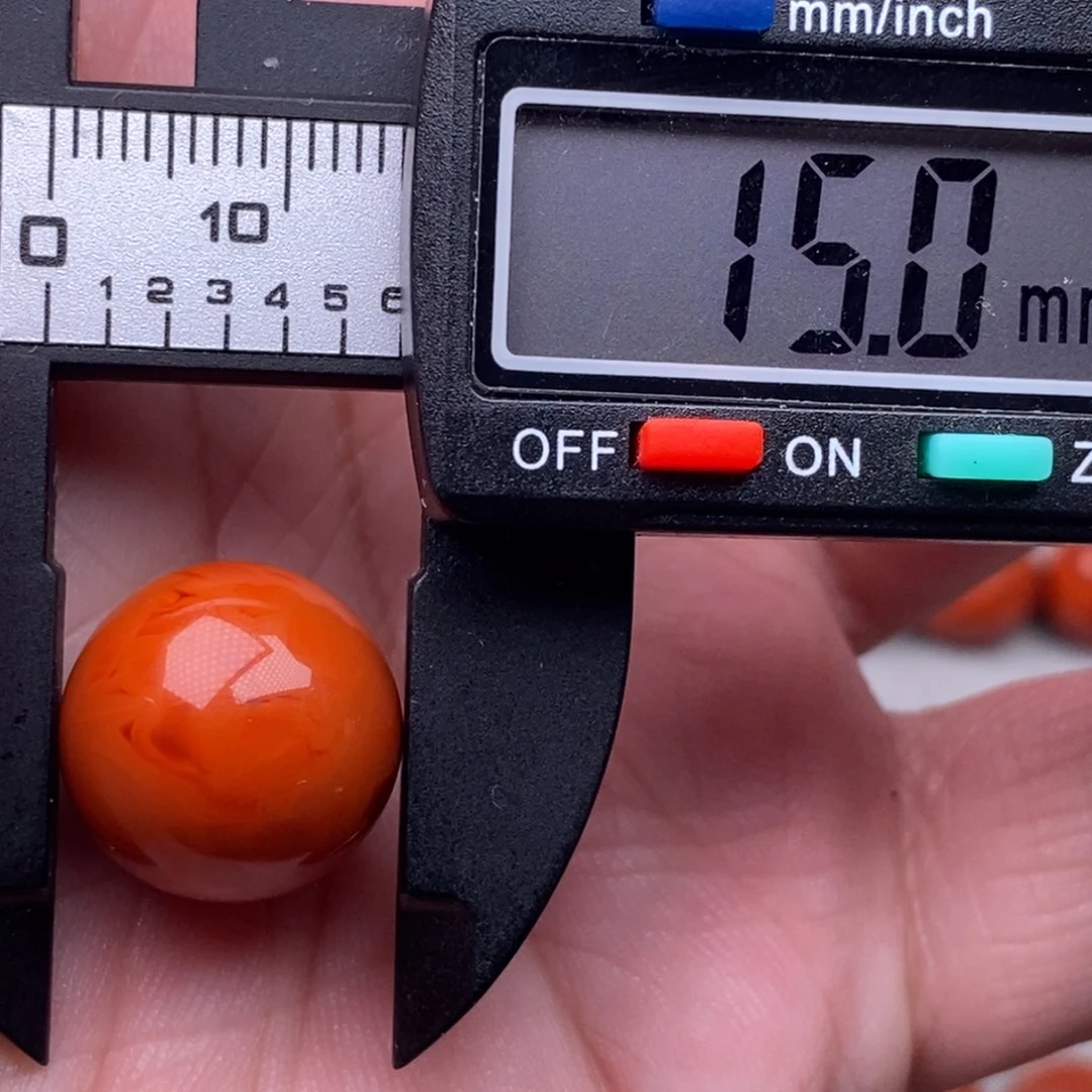 未镶嵌配饰南红玛瑙有瑕疵