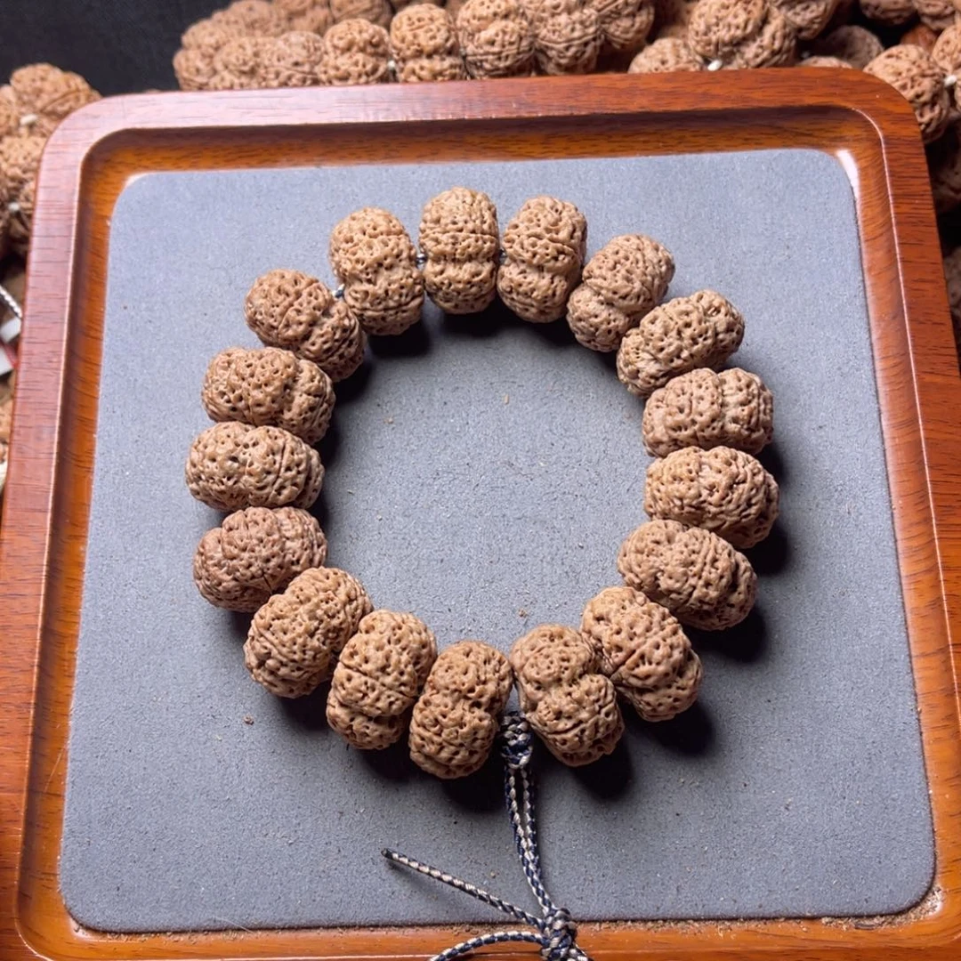 猛****菩提籽类17号金刚菩提梁梅花夹板25